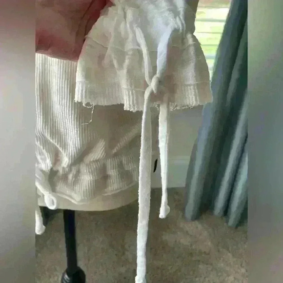 We The Free, Free People White Top XS Tie at Waist and Sleeves Long Sleeves - Picture 3 of 10